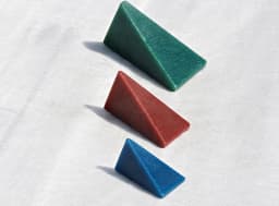 Wedge (Bowtie) plastic finishing media — enhanced supplier photograph