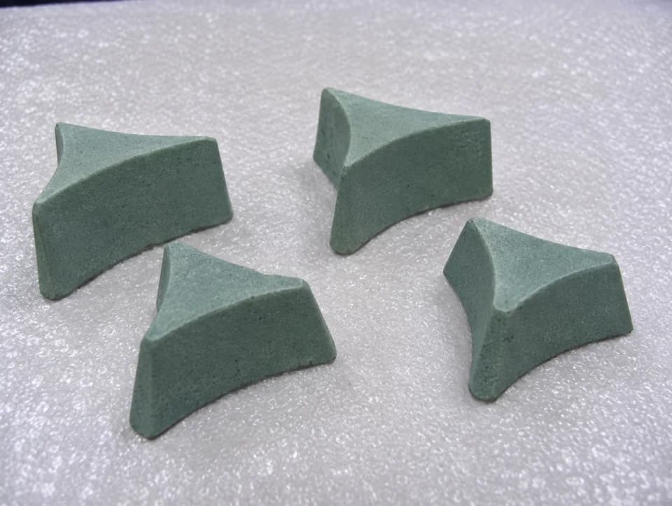 Tristar synthetic finishing media — enhanced supplier photograph